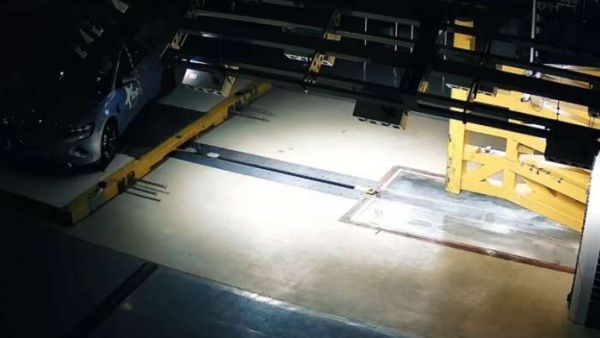 全新 Flyme AIOS 来了 长续航性能旗舰手机特种兵魅族 21 Note 2599 元起